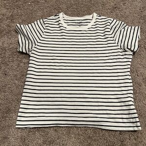 Abercrombie & Fitch Black and White Striped Tee